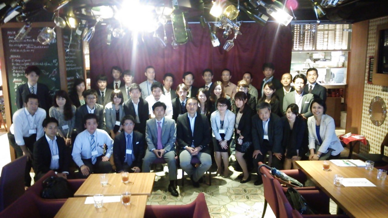 過去に開催されたTOP CONNECT交流会の集合写真
